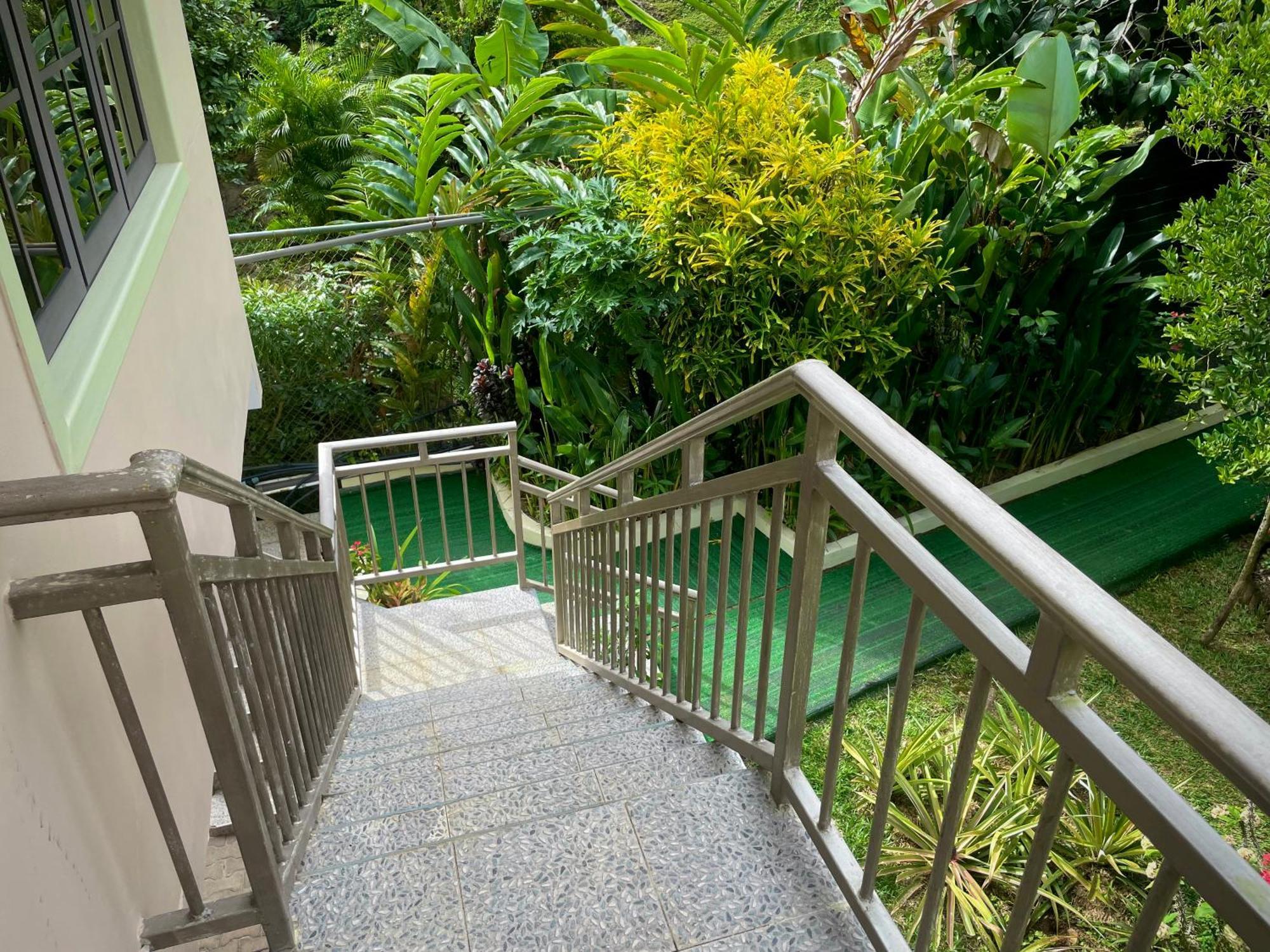 Belle Montagne Holiday Apartments Grand Anse  Exteriör bild