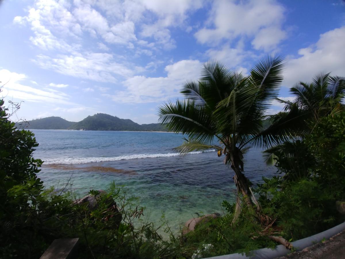 Belle Montagne Holiday Apartments Grand Anse  Rum bild